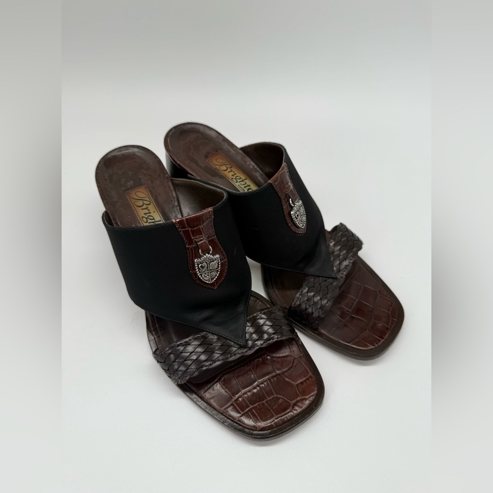 Vintage Brighton Women’s Black Fabric and Brown Crocodile Leather Sandals
